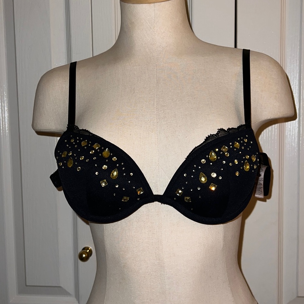 Sexy black lace with rhinestones La Senza bra pre owned c 30